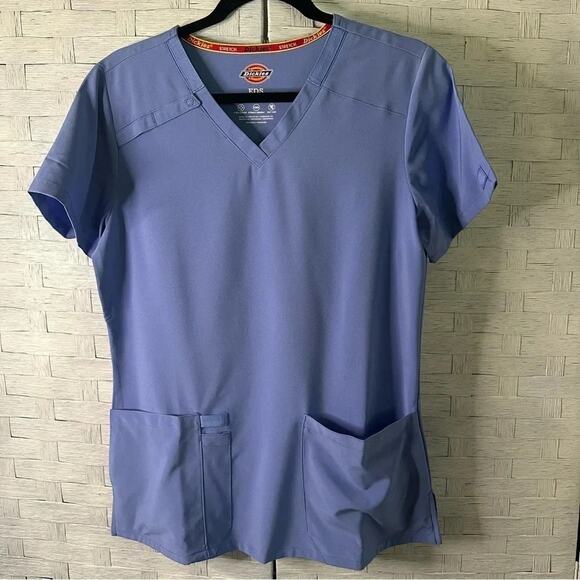 Dickies EDS essentials scrub top. Ceil blue top Small  NWT lots of pockets - Picture 1 of 8